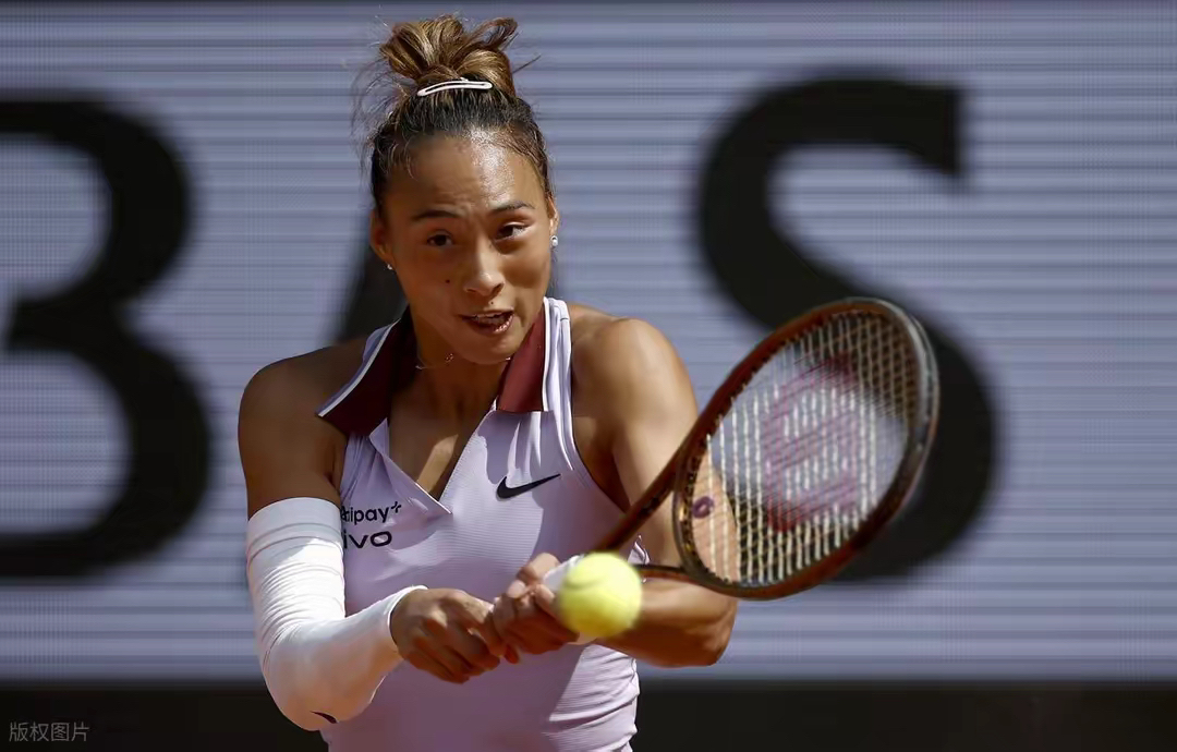 郑钦文复出首秀出彩，巴黎圣日耳曼主场横扫洛杉矶快船，豪取4连胜的简单介绍